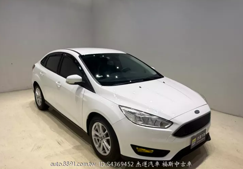 Ford Focus 4D 2018款 EcoBoost180 時尚經典型 白色